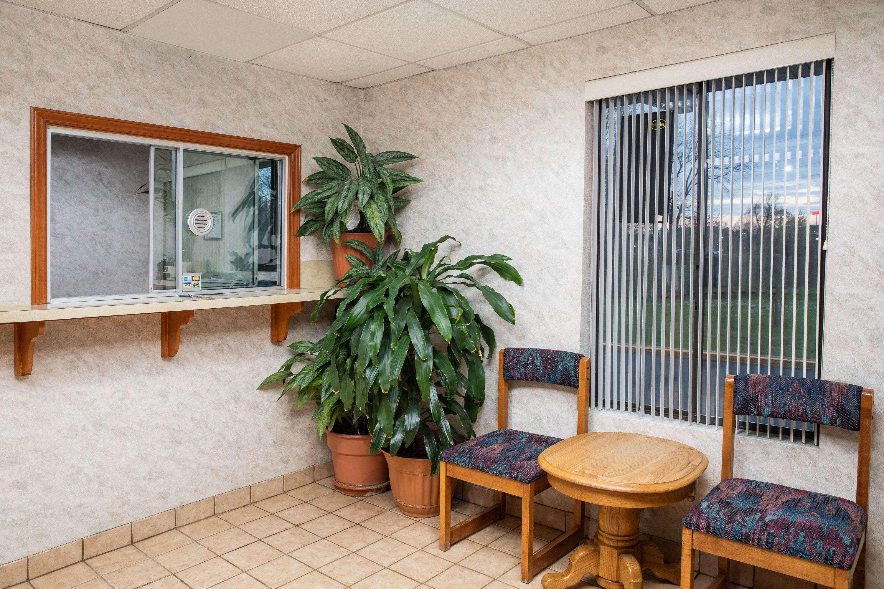 Motel Super 8 By Wyndham Burlington Nc Esterno foto