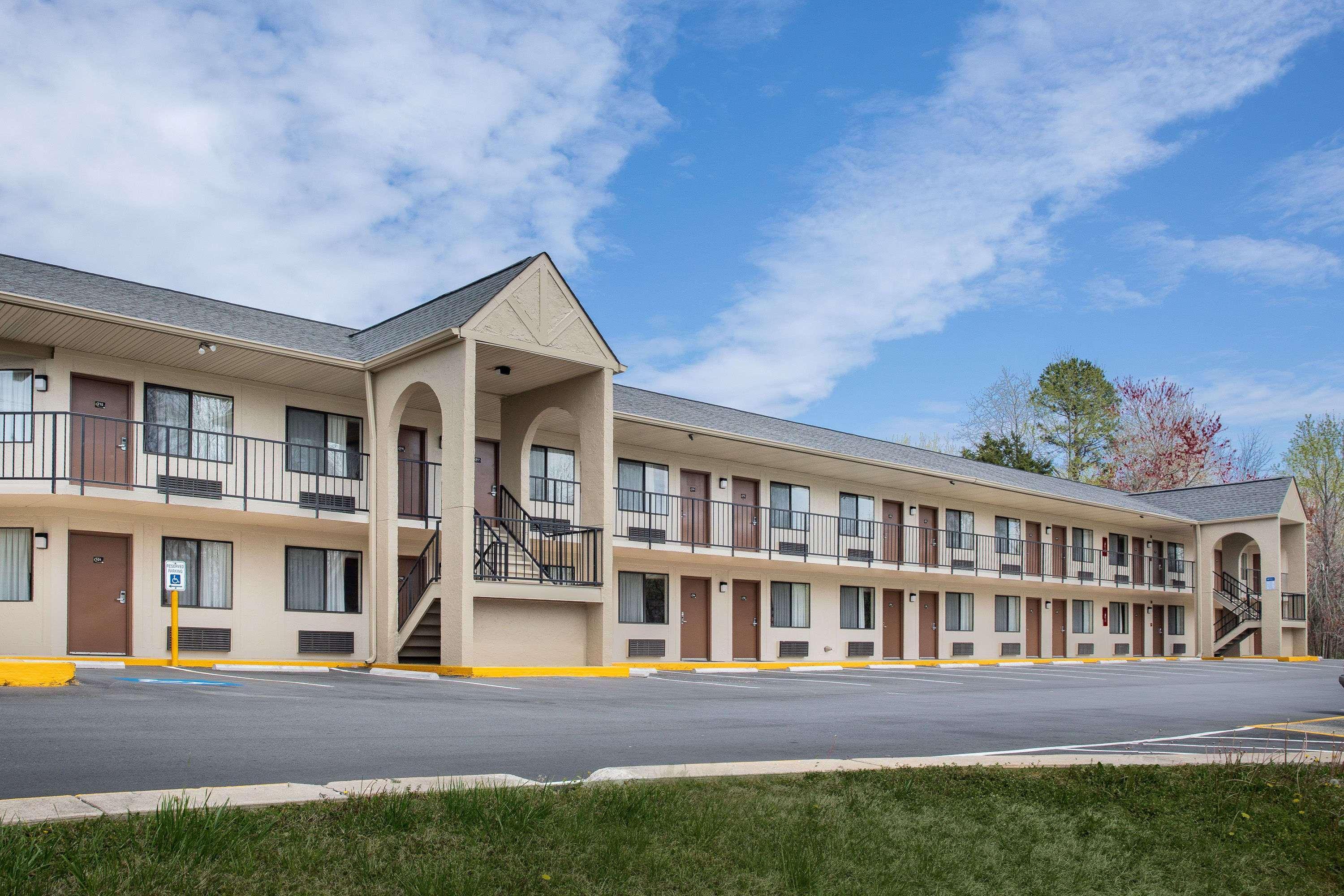 Motel Super 8 By Wyndham Burlington Nc Esterno foto