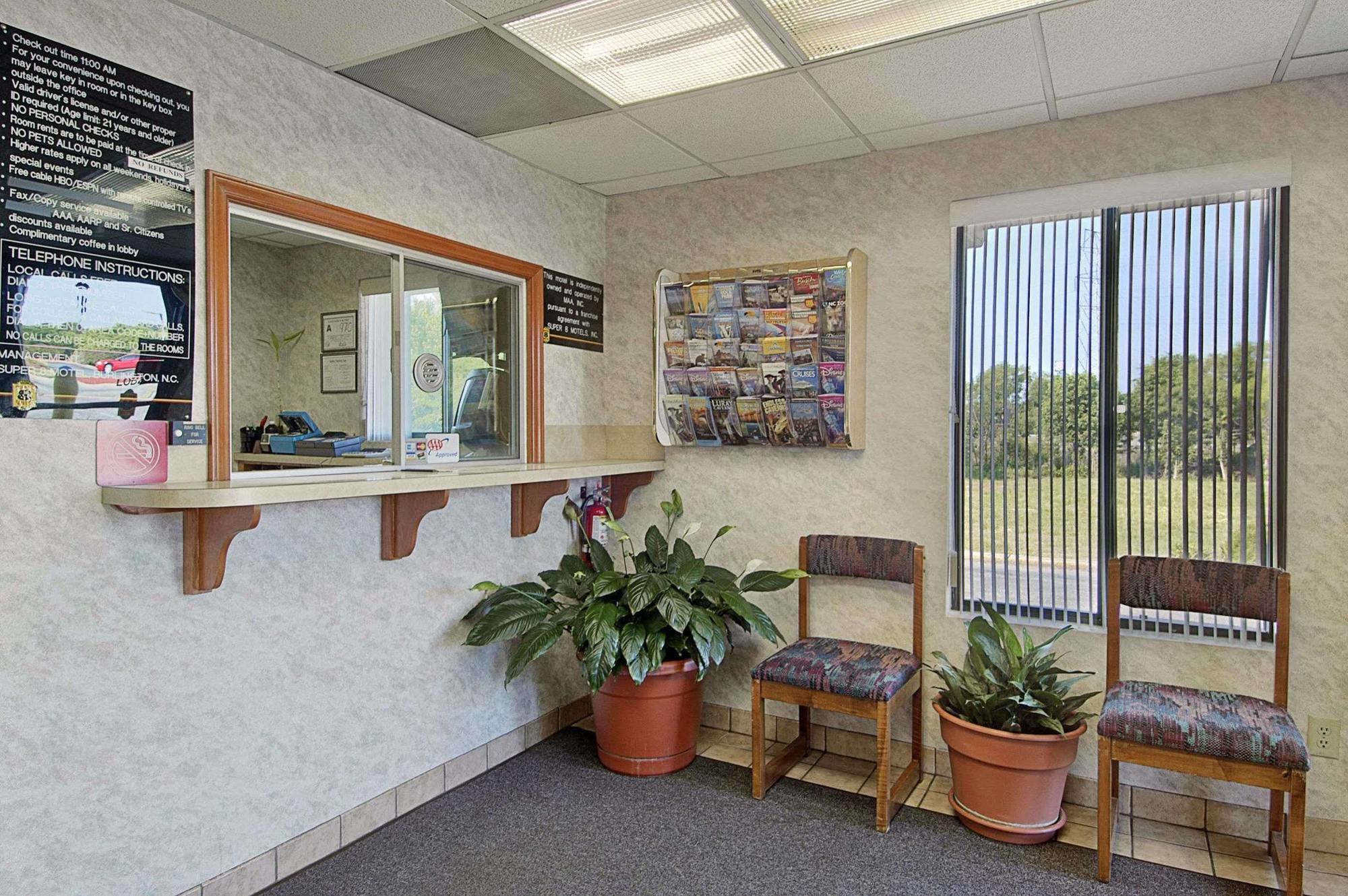 Motel Super 8 By Wyndham Burlington Nc Esterno foto